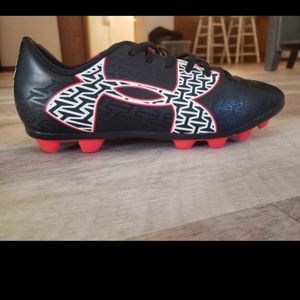 Boys Under Armour Soccer Cleats